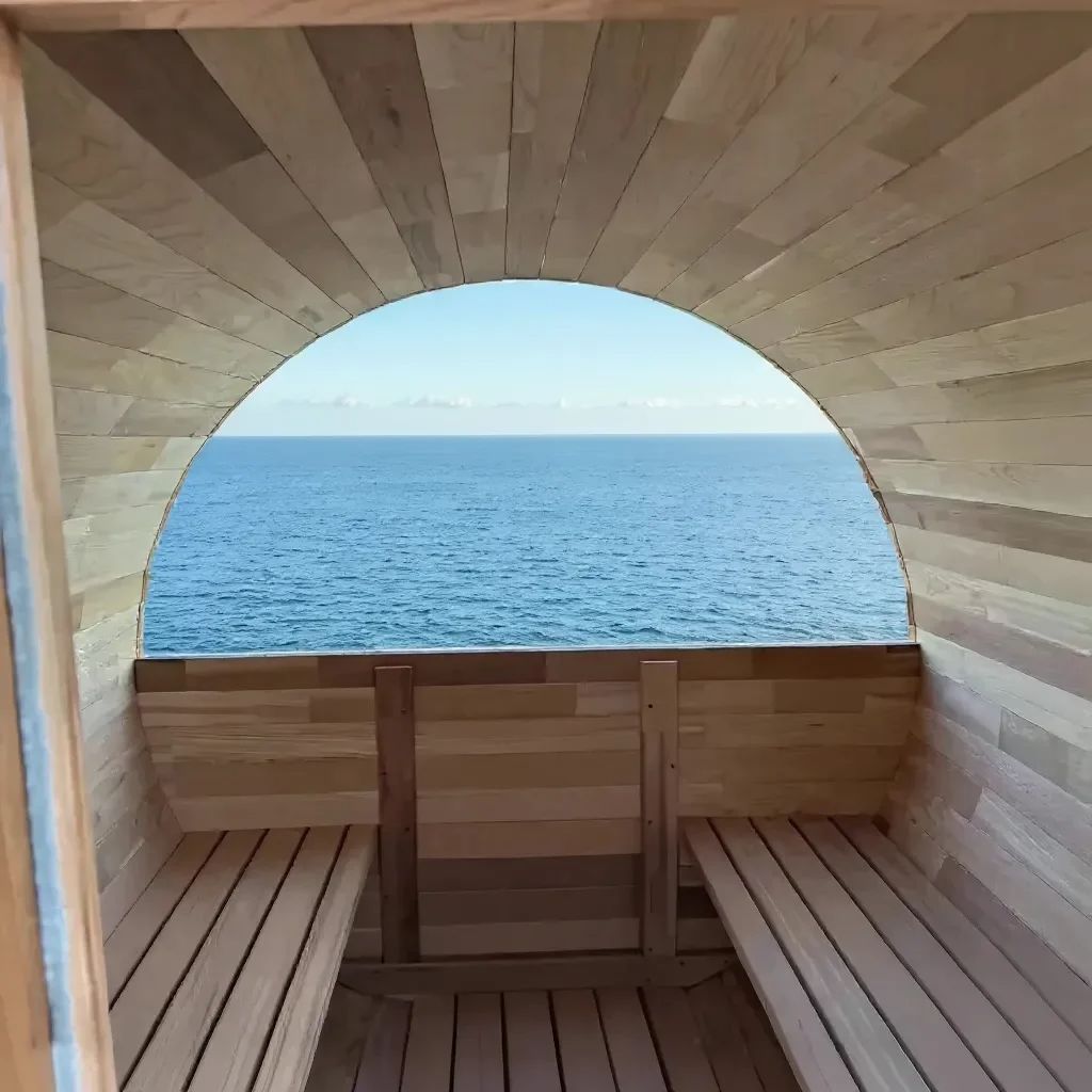 RED CEDAR SAUNA sisu バレルサウナ　～4名用　半月窓