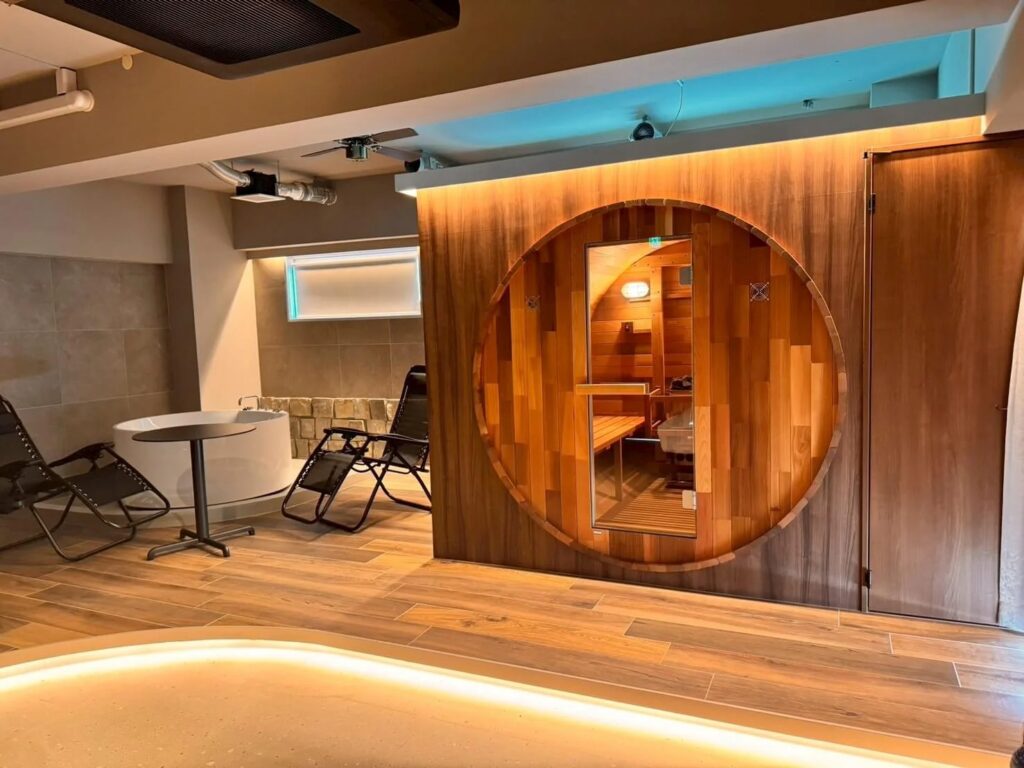 RED CEDAR SAUNA sisu バレルサウナ ~4名用