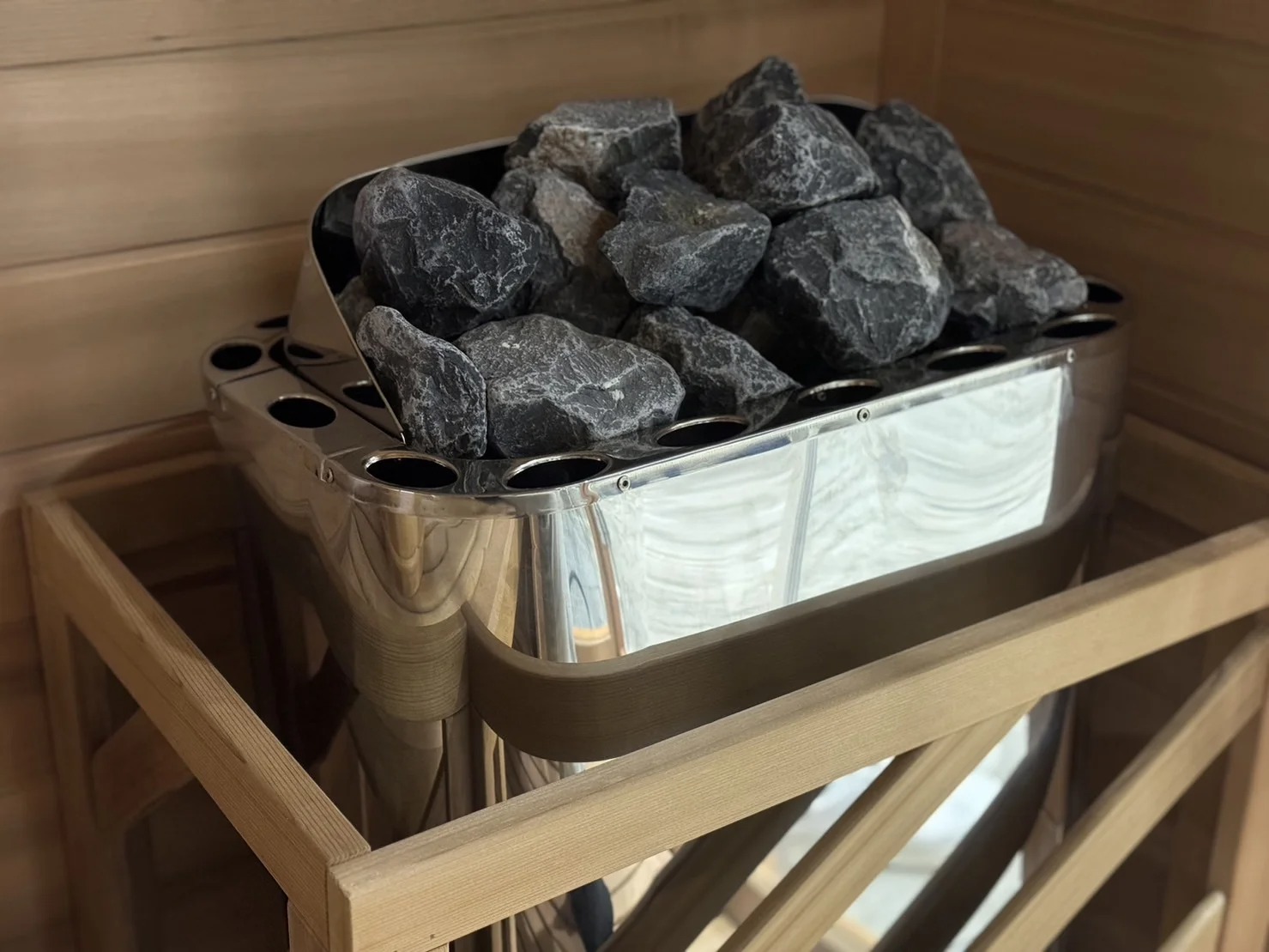 Red Cedar Sauna SISU　屋内用サウナ