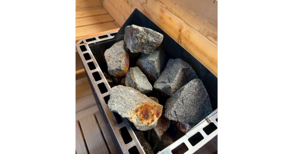 焼け焦げたサウナストーン